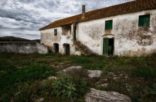 Abandoned Farm House in Andalusia © Phototito