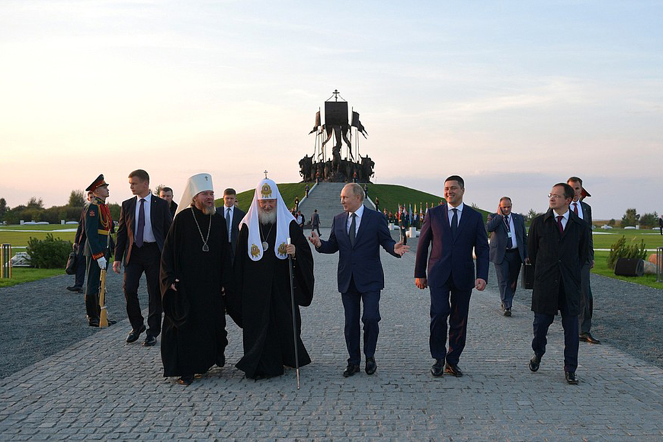 Unveiling of Memorial for Alexander Nevsky. Putin present together with Tikhon Svekunov and others. 2021 . Source: Russian Presidency CCBYSA