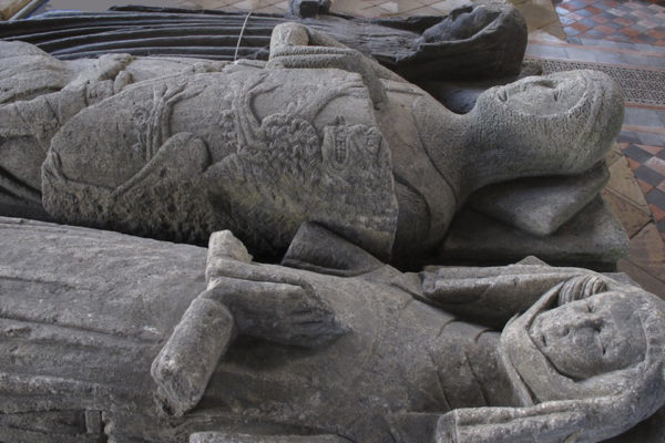 Adam de Everingham and his two wives Clarice and Margery © Laxton