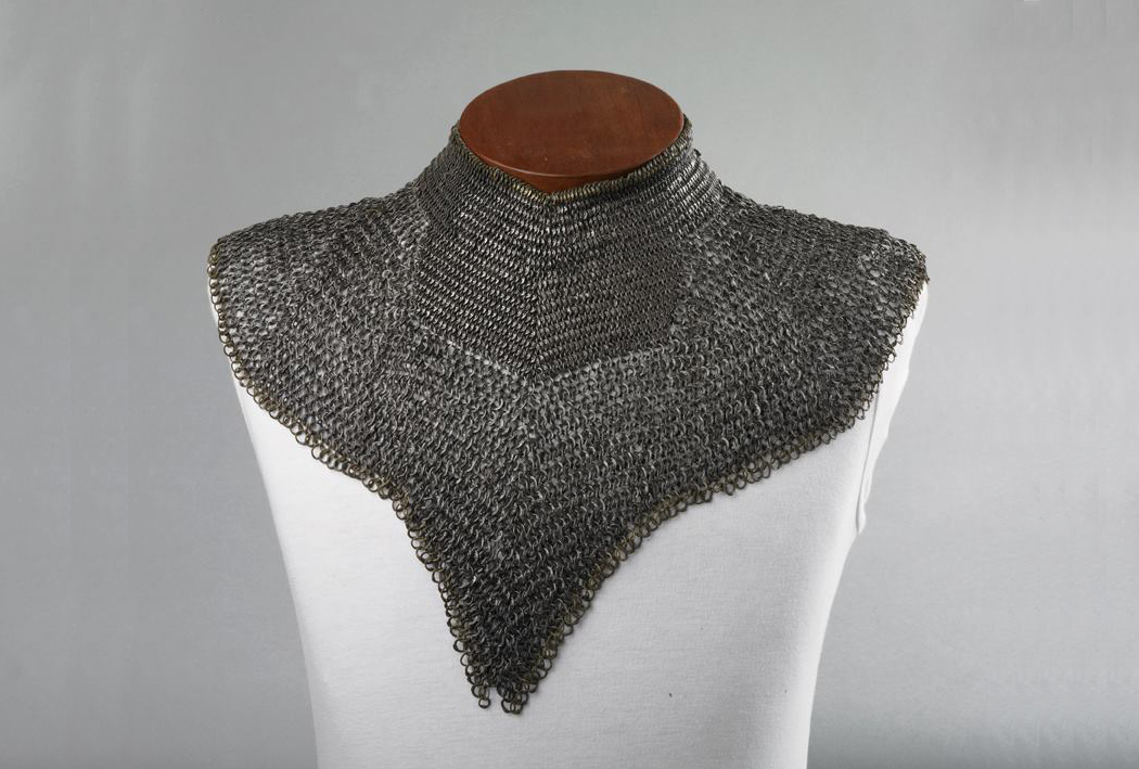 Mail collar 15th century © Wallace collection