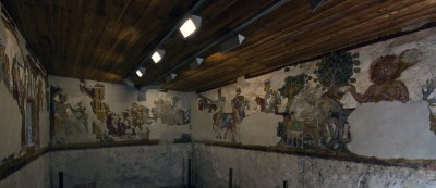 Castle Rodenegg - the murals. Source: Wikipedia/druzhina3