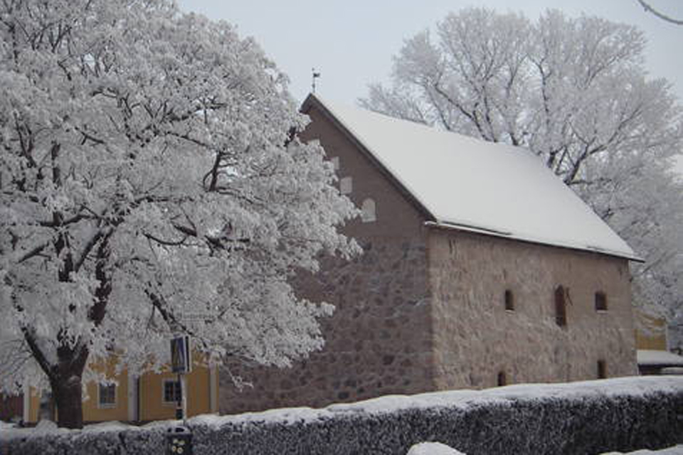 Stonehouse from Linkoeping in wintertime