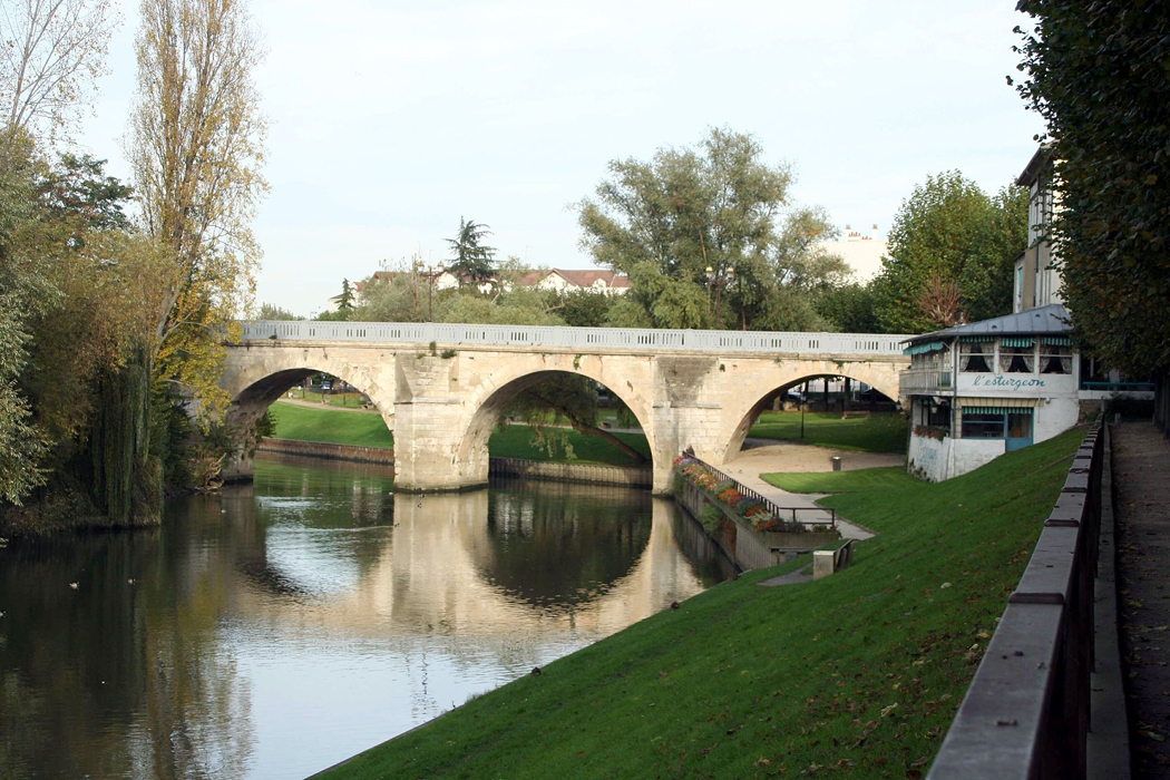 The Old Bridge at Poissy