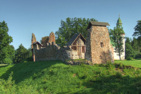 Castle of Karksi in Estonia. Source: Wikipedia