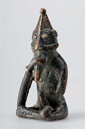 front of statuette from Rällinge. Source: Wikipedia