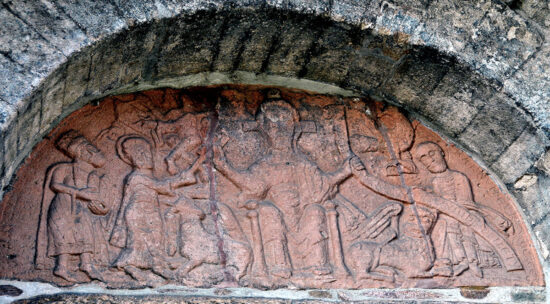 Petri Portal from Schleswig Cathedral. Porbably Valdemar the Great to the left. Source: Wikipedia