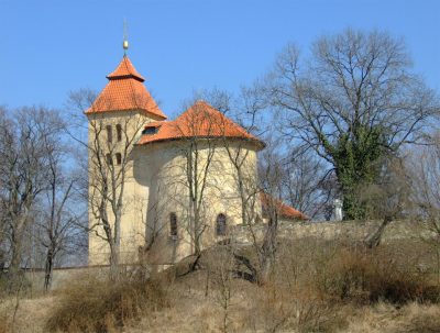 round church at Budic wikipedia