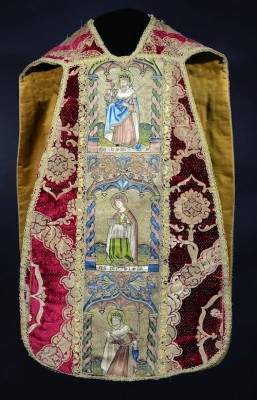 Ushaw College vestment or "Westminster Vestment" front